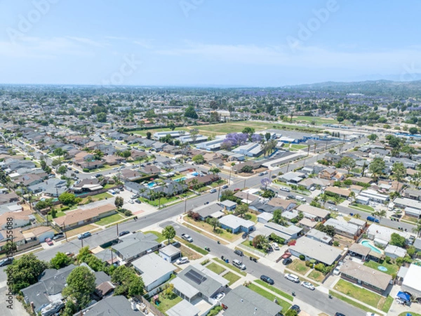 Fototapeta Day time aerial view of the Uptown area of Whittier with house and street, California, USA