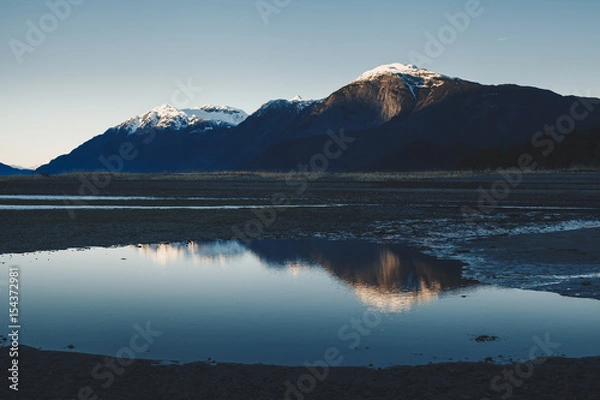 Obraz Calm Reflection on Alaska Beach