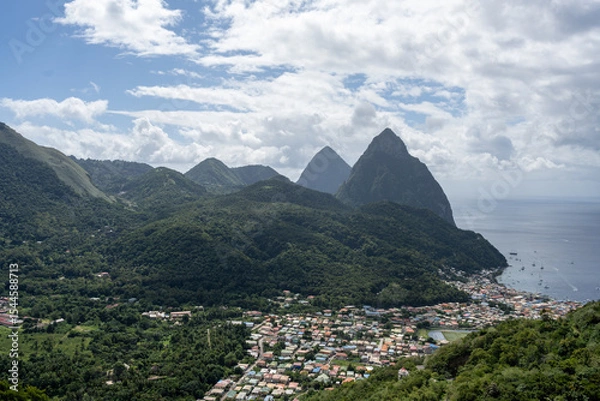 Fototapeta St.Lucia - Pitons - Wanderung - Tet Paul Nature Trail mit tollem Ausblick