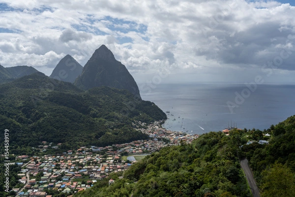 Fototapeta St.Lucia - Pitons - Wanderung - Tet Paul Nature Trail mit tollem Ausblick