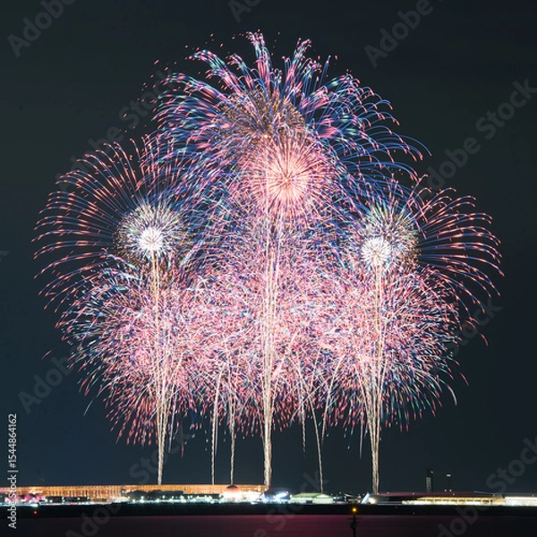 Obraz 大阪・関西万博の会場近くで打ち上げられた花火