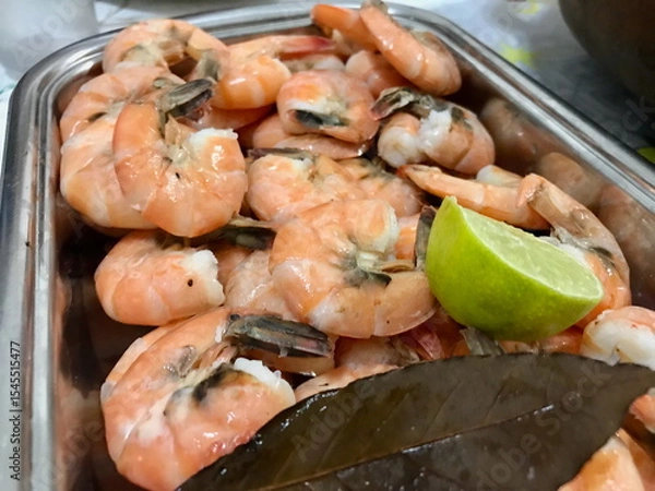 Obraz Cooked Shrimp Served with Half a Lemon