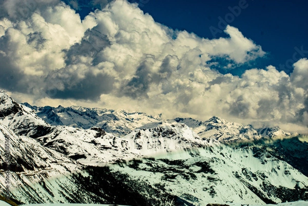 Fototapeta snow covered mountains