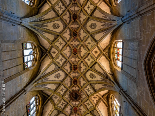 Fototapeta View of the vaulted ceiling of the Bern Minster (Berner Münster) in the old city of Bern, Switzerland.