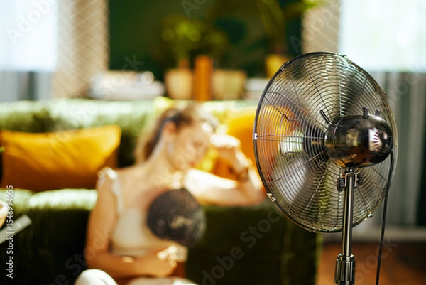Obraz Seeking Cool Air on a Sweltering Summer Day