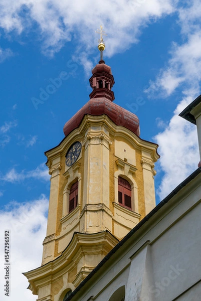 Fototapeta Kirchturm der Kirche Mariä Heimsuchung in Hejnice im Isergebirge 3