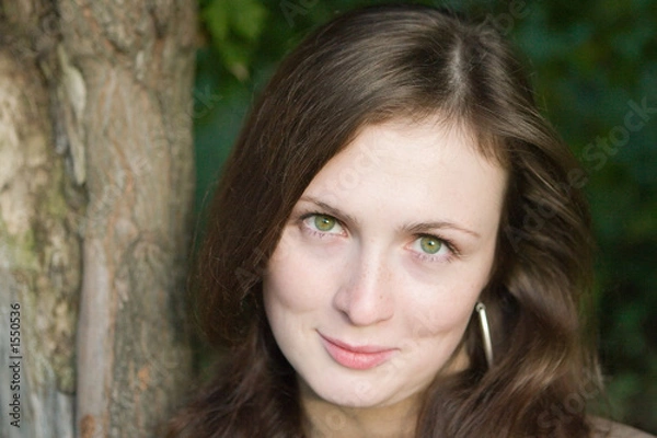 Fototapeta young woman in the autumn park