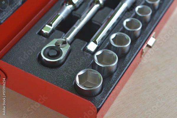 Fototapeta 工具箱に入ったソケットレンチ