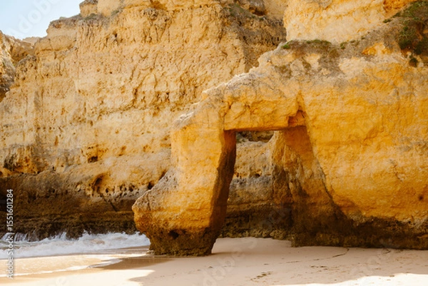 Obraz Golden Cliffs and Beaches on Sao Rafael beach, Portugal