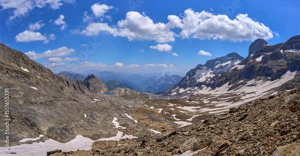 Obraz View of Monte Perdido, Cilindro Peak, and Lake Marbore in the pyrenees. In the Ordesa and Monte Perdido Natural Park, Huesca, Aragon, Spain.