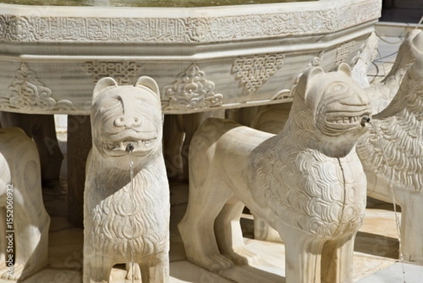 Fototapeta detail of the fountain of the lions in the alhambra of granada