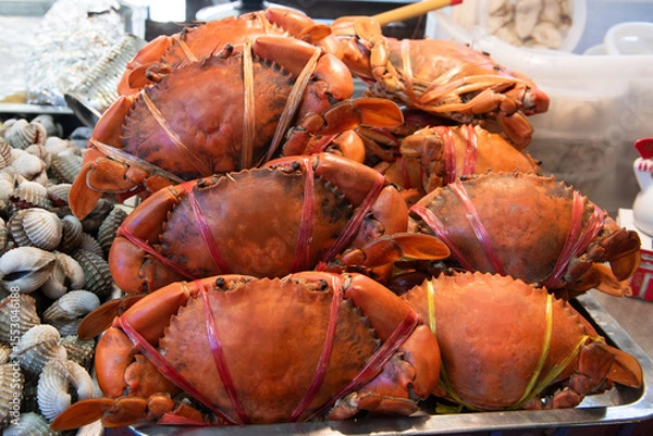 Obraz Fresh crab tied with rope ready to be grilled