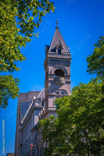 Fototapeta Landmark architecture of Federal Judiciary buildings and tower in Brooklyn, New York, USA