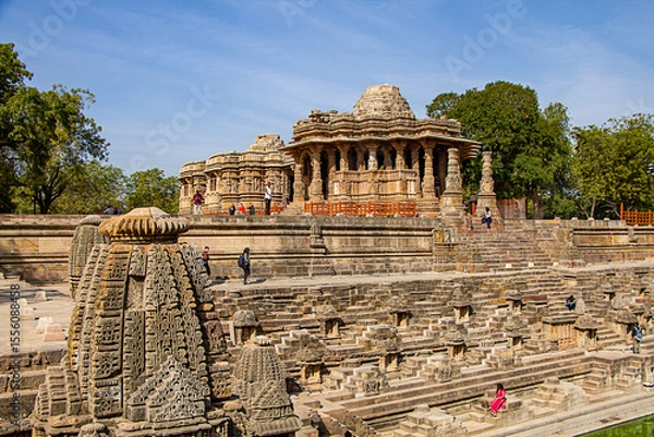 Obraz Modhera Sun Temple of Gujarat in India with beautiful stone carvings and step well (Surya Kund). built in 1026-27 AD during the reign of Bhima I of the Chaulukya dynasty