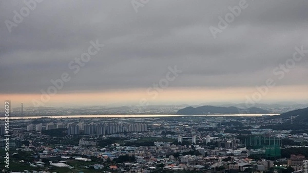 Obraz clouds over the city