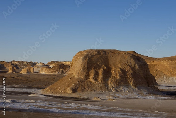 Fototapeta The characteristic rock formations of the Desert of Obstacles in Egypt