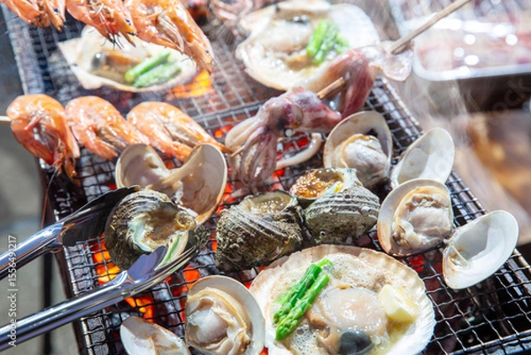 Obraz 海鮮バーベキュー　アウトドアで新鮮な海の食材を食べる