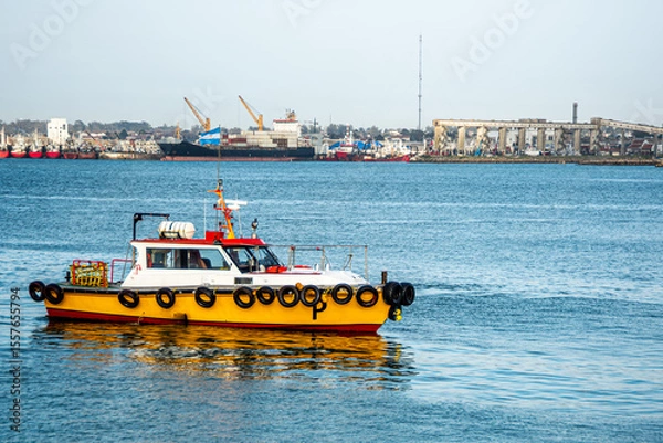Fototapeta Anaval pilot boat in the port of Mar del Plata