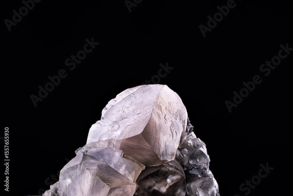Fototapeta Smithsonite. Specimen from Tsumeb Mine, Namibia. macro photography detail texture background. close-up mineral crystal unpolished semi-precious gemstone
