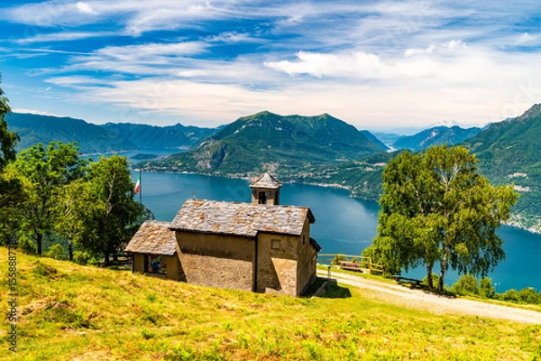 Fototapeta Panorama of Lake Como, with Tremezzina, Villa Balbianello, a glimpse of Lake Lugano, photographed from Alpe Camaggiore.
