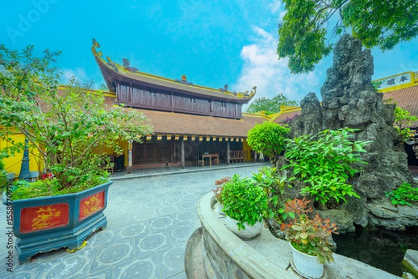 Fototapeta Pagoda of Tran Quoc temple in West Lake, Hanoi.