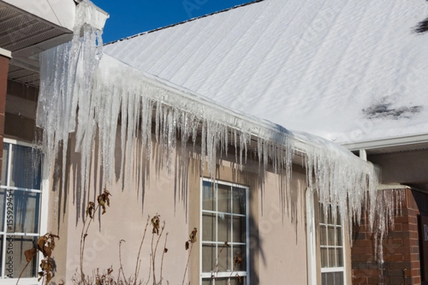 Obraz Eiszapfen am Dach