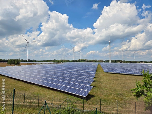 Fototapeta Solarpark  und Windräder 
