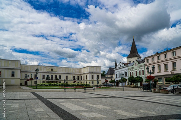Obraz Karwina w Czechach, rynek na starym mieście latem