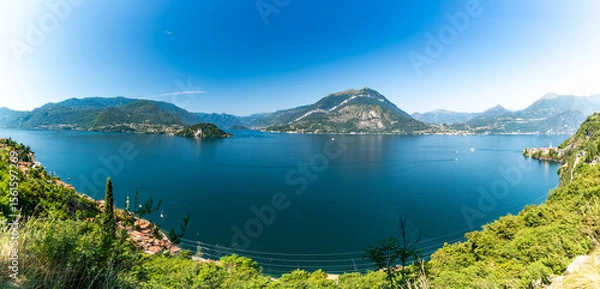Fototapeta Panorama of Lake Como and the town of Varenna, photographed at the Baluardo di Varenna