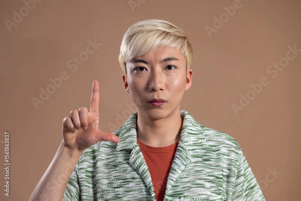 Obraz Making a Gesture in the Studio