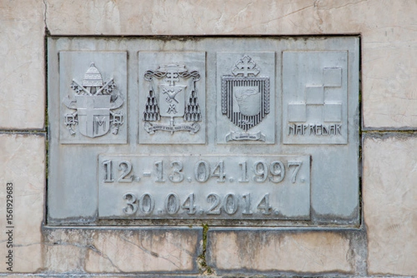 Fototapeta Statue of Pope John Paul II in Sarajevo, Bosnia and Herzegovina. Statue Imprint.