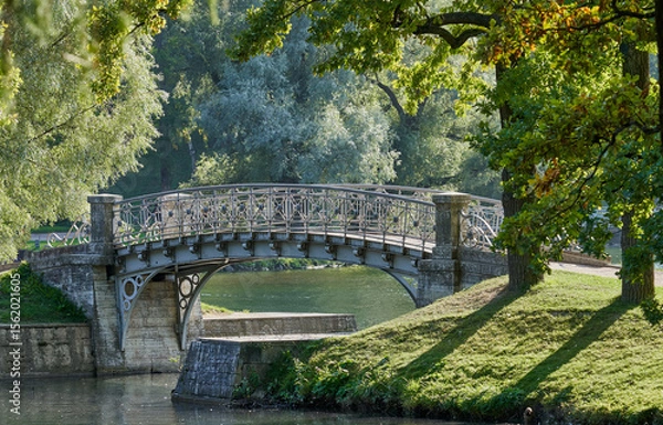 Obraz  Gatchina Park. Historical bridge between two lakes.