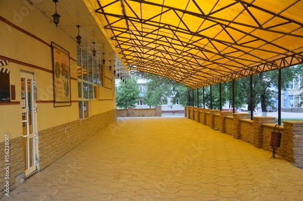 Obraz Очень уютный навес-защита от осадков и непогоды