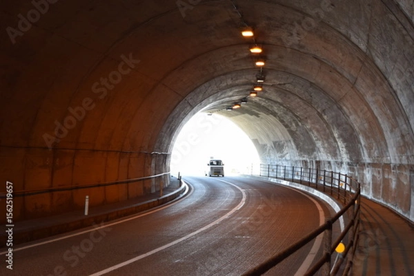 Fototapeta トンネル 自動車道路 山形県庄内