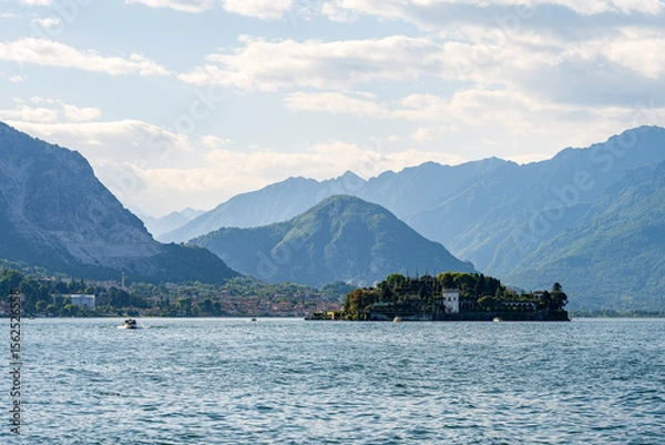 Obraz The wonderful isles of lago maggiore with mountains in the background at daylight