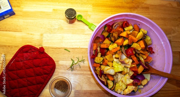 Fototapeta Top down view of vegetables in a bowl