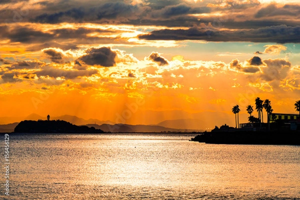 Obraz 逗子マリーナと江ノ島の夕暮れ