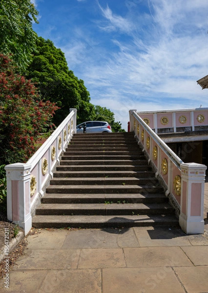Obraz London - 21 06 2022: Entrance steps to Albert Bridge Gardens