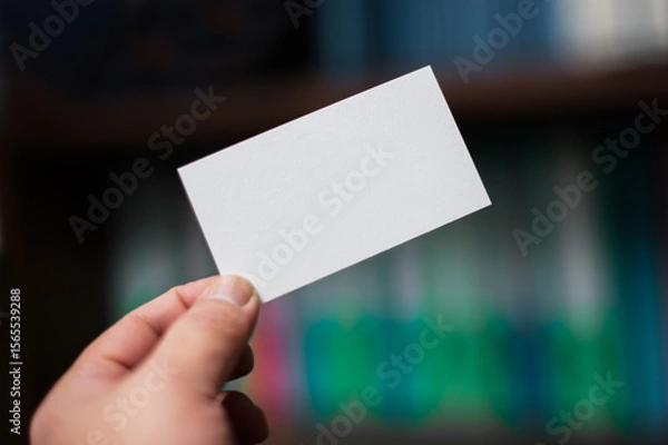 Fototapeta 손에 들고 있는 흰색 명함