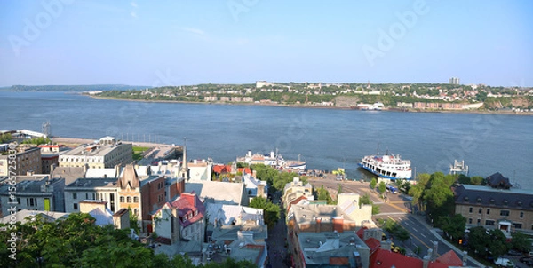 Obraz Summertime in Quebec City, Canada: Looking over the old downtown area.