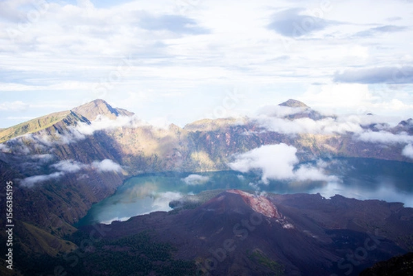 Obraz Mount Rinjani active volcano crater and lake