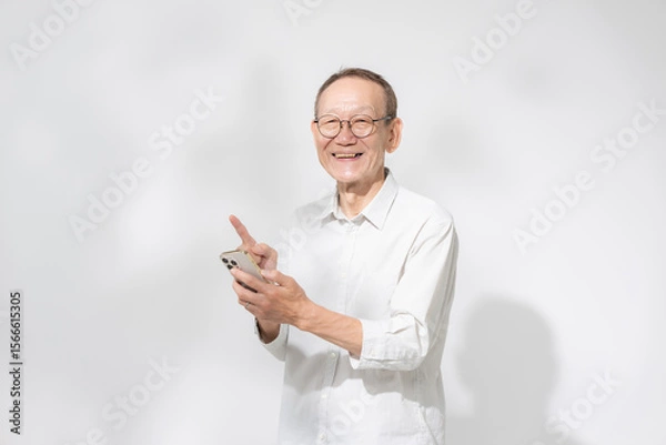 Fototapeta シニア　スマートフォン　スマホ