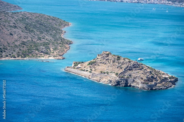 Fototapeta picturesque landscape with a view of the mountains and the sea on the island of Crete