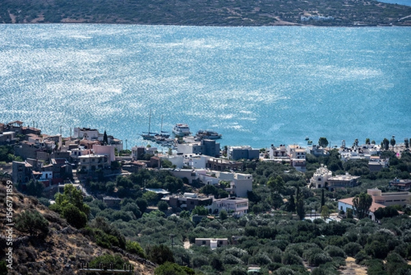Fototapeta picturesque landscape with a view of the mountains and the sea on the island of Crete