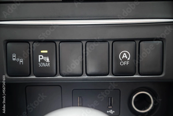 Obraz Command buttons at various points on the vehicle