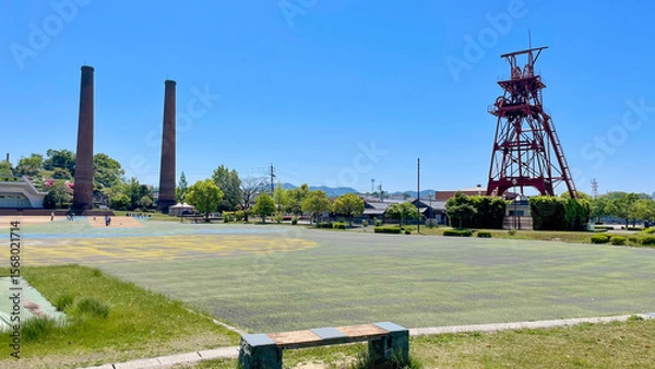 Obraz 伊田竪坑櫓の産業遺産
