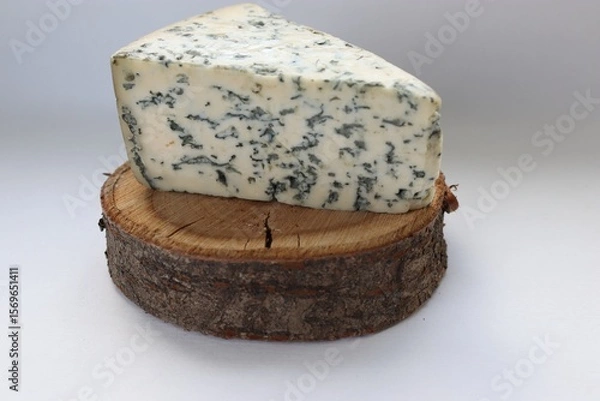Fototapeta Dorblu Cheese as a Key Delicacy in Modern Cuisine and Stylish Gastronomy