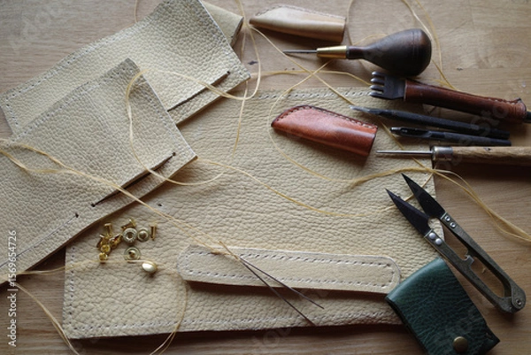 Obraz レザークラフト鹿革の手帳を作る
