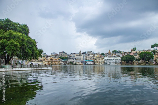 Obraz Udaipur , is a city of palaces and lakes, formerly capital of the mewar kingdom, is a city in state of rajasthan in india. it was founded by maharana udai singh ii in the year 1559