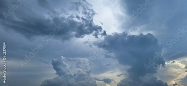 Fototapeta Dramatic Cloudy Sky Before Storm – Moody Weather Background